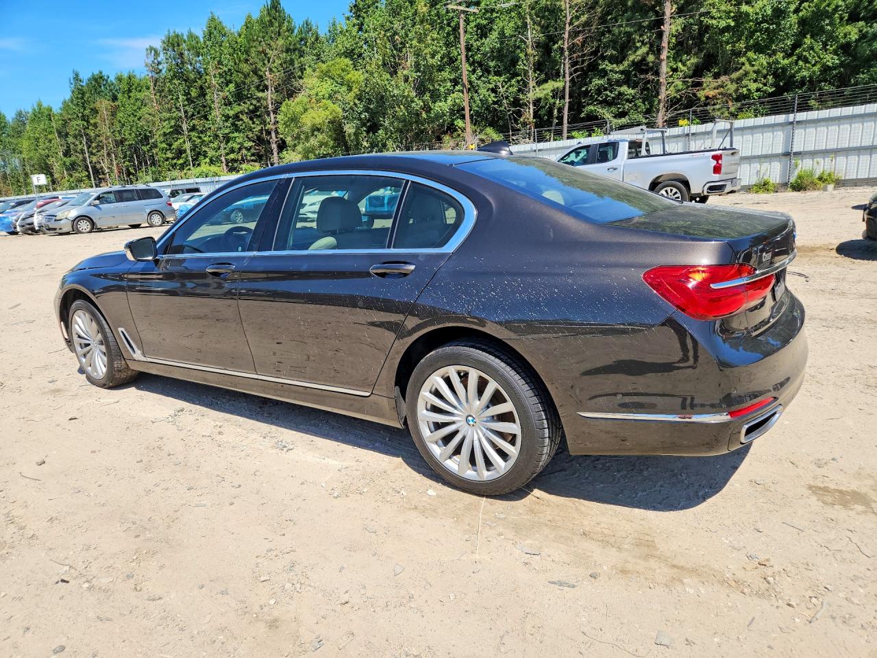 2017 BMW 740 I — снимка 2