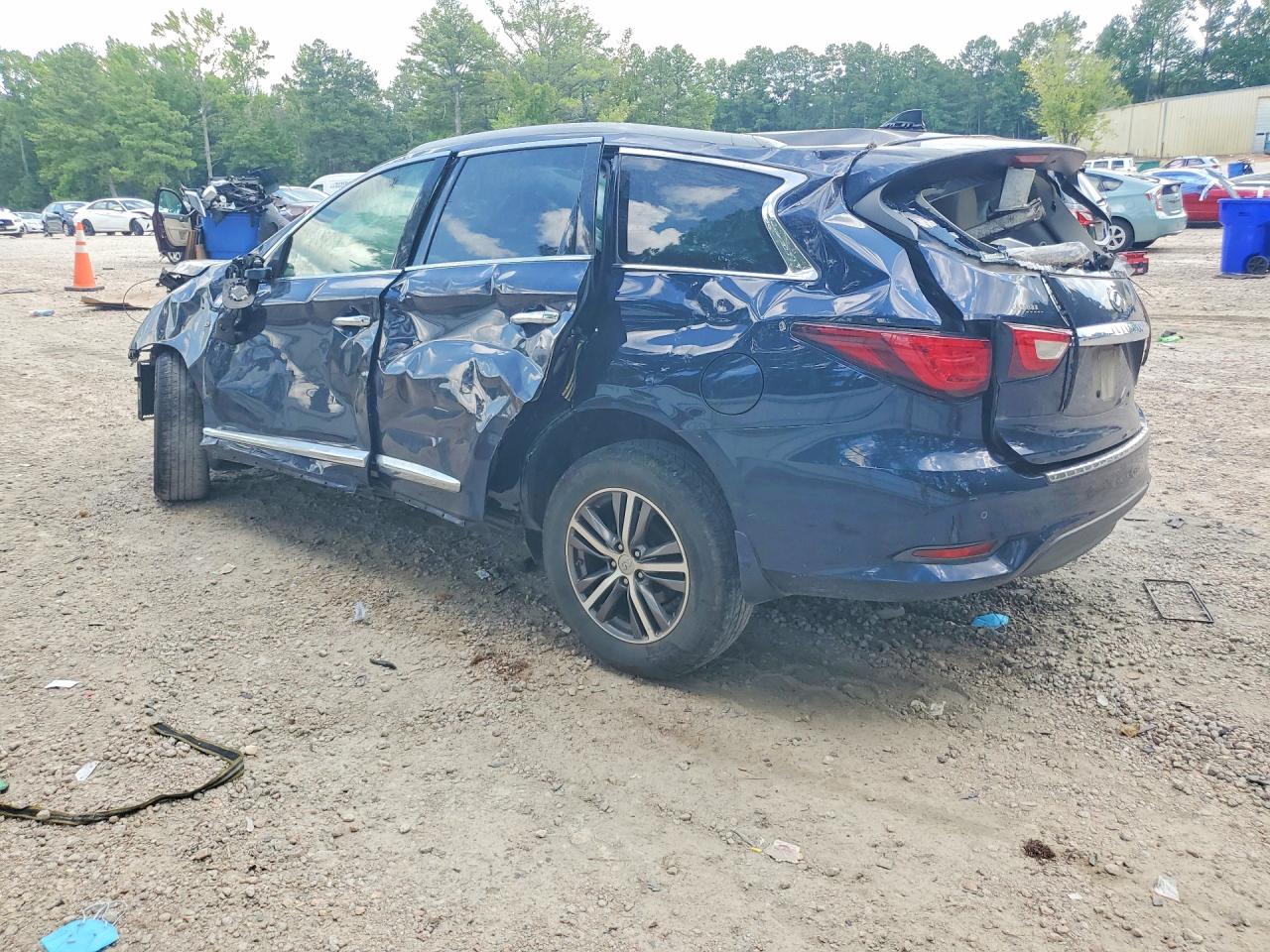 2017 INFINITI QX60 BASE — снимка 2