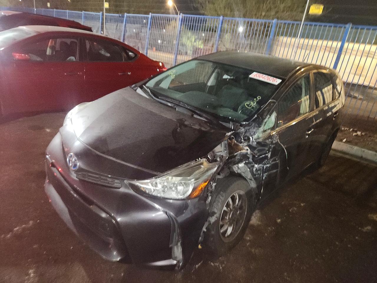 2015 TOYOTA PRIUS V THREE