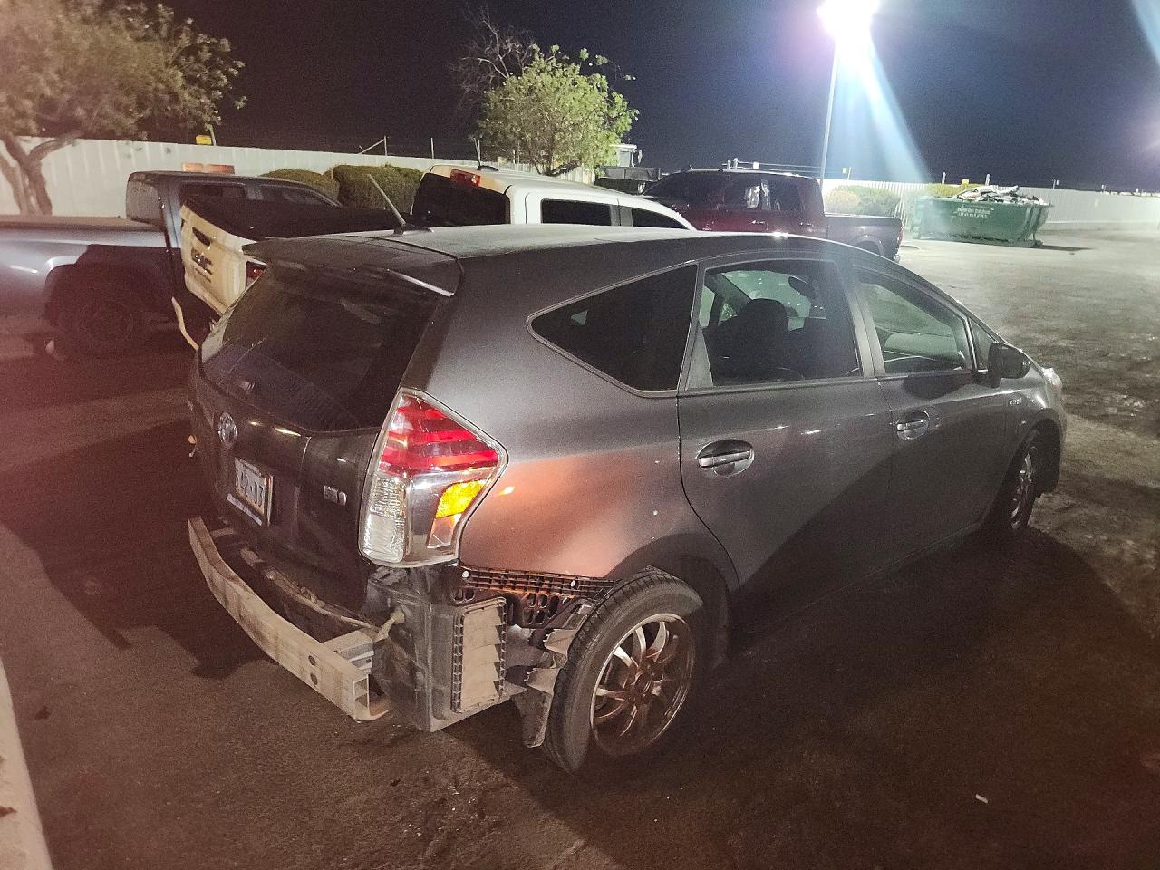 2015 TOYOTA PRIUS V THREE — снимка 3