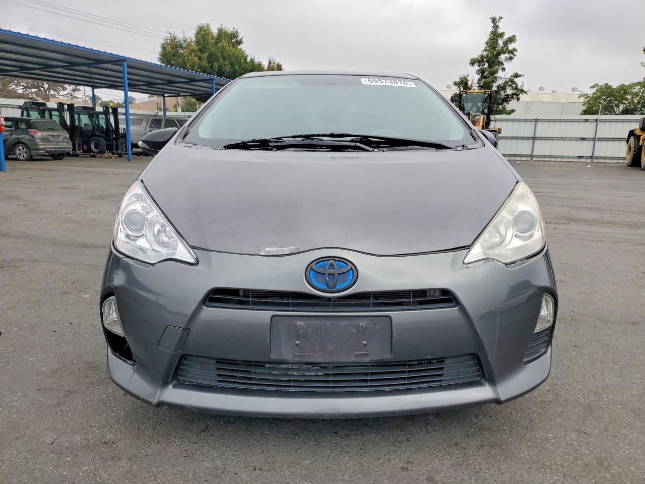 2015 TOYOTA PRIUS C TWO — снимка 5