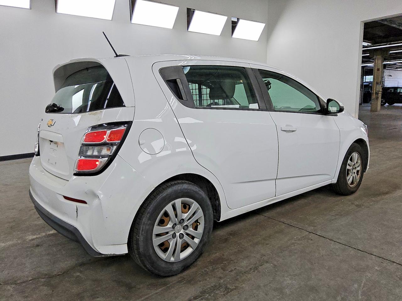 2019 CHEVROLET SONIC — снимка 3