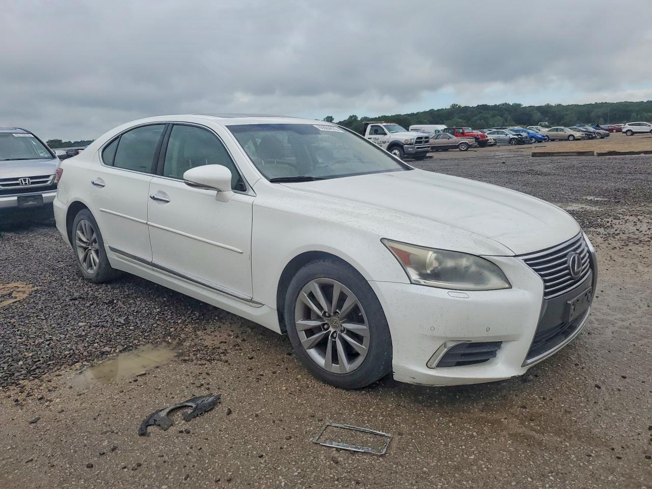 2013 LEXUS LS 460 — снимка 4