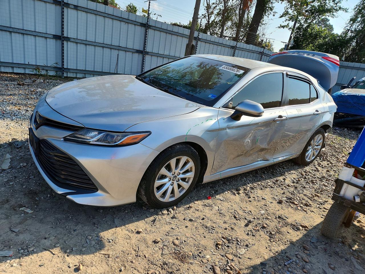 2018 TOYOTA CAMRY LE