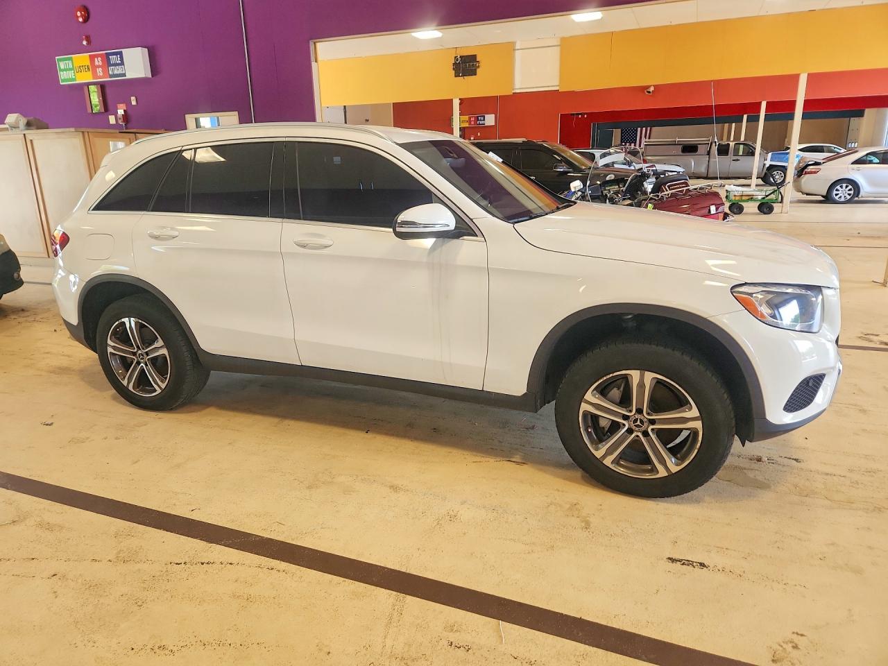 2019 MERCEDES-BENZ GLC 300 4MATIC — снимка 4