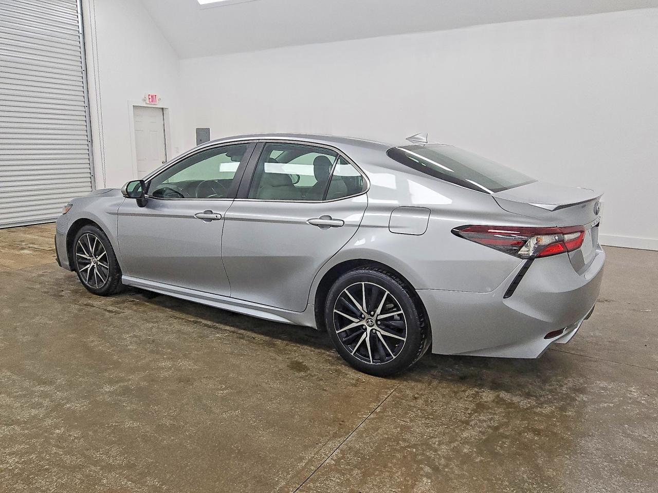 2024 TOYOTA CAMRY SE — снимка 2