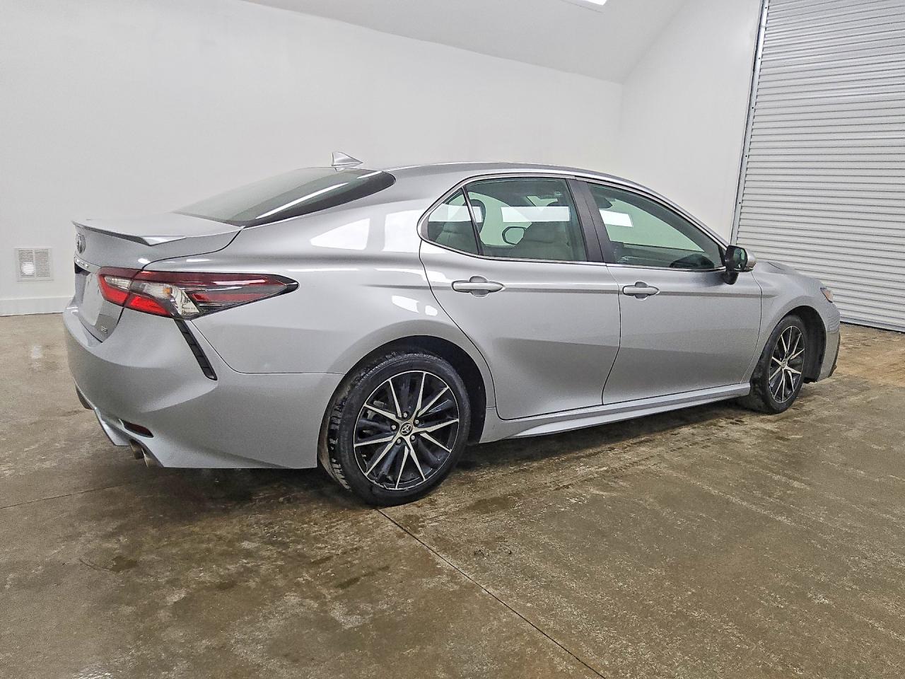 2024 TOYOTA CAMRY SE — снимка 3