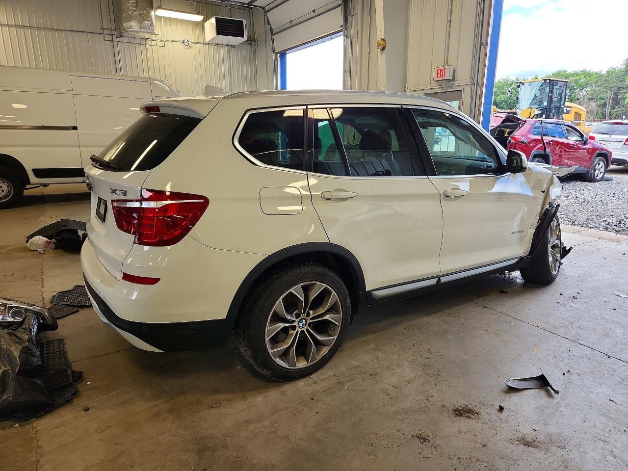 2015 BMW X3 XDRIVE28I — снимка 3
