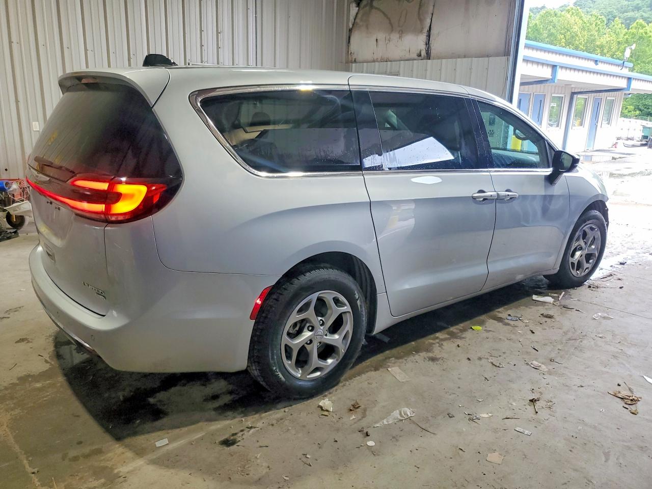 2024 CHRYSLER PACIFICA LIMITED — снимка 3