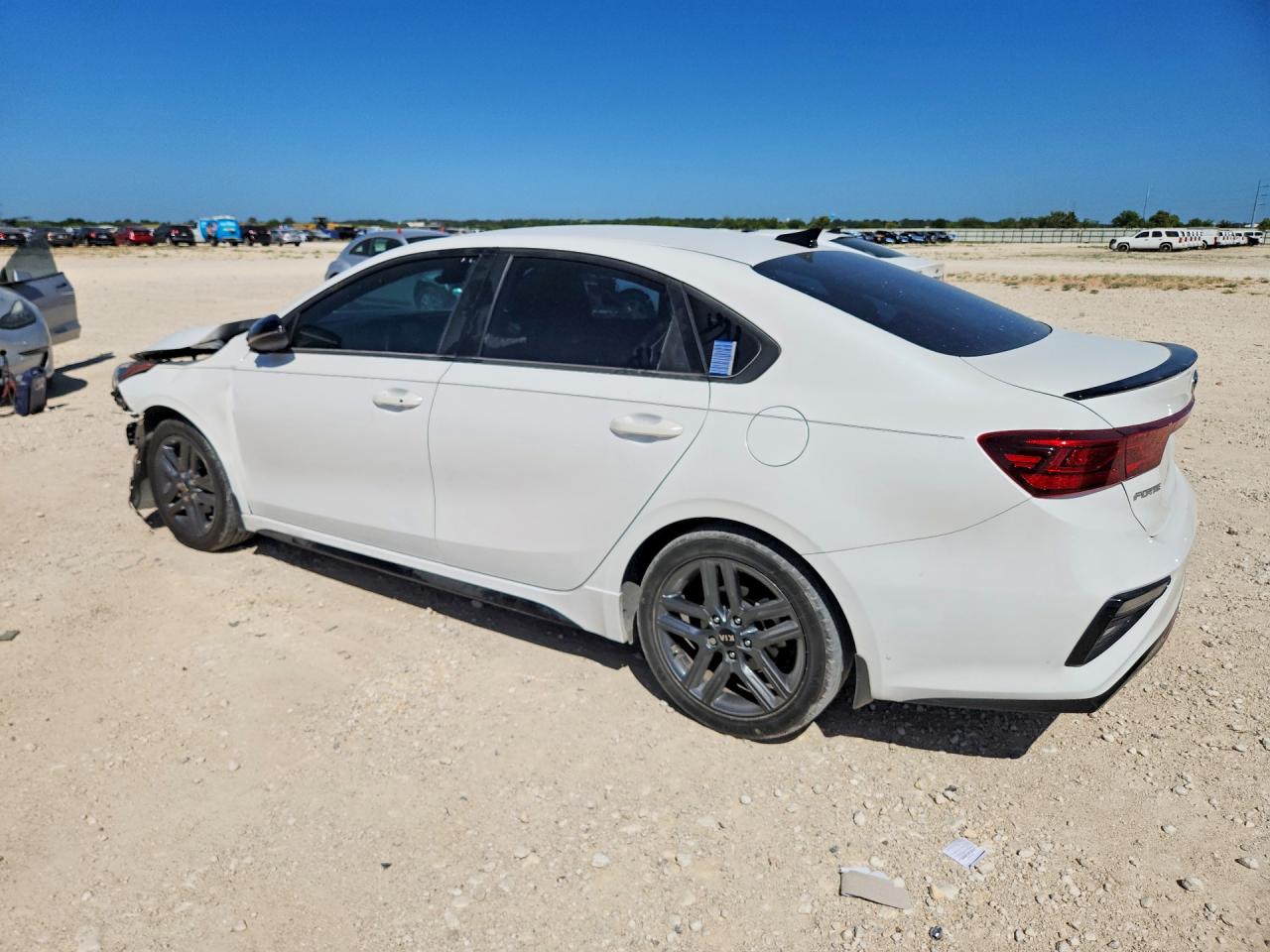 2021 KIA FORTE GT LINE — снимка 2