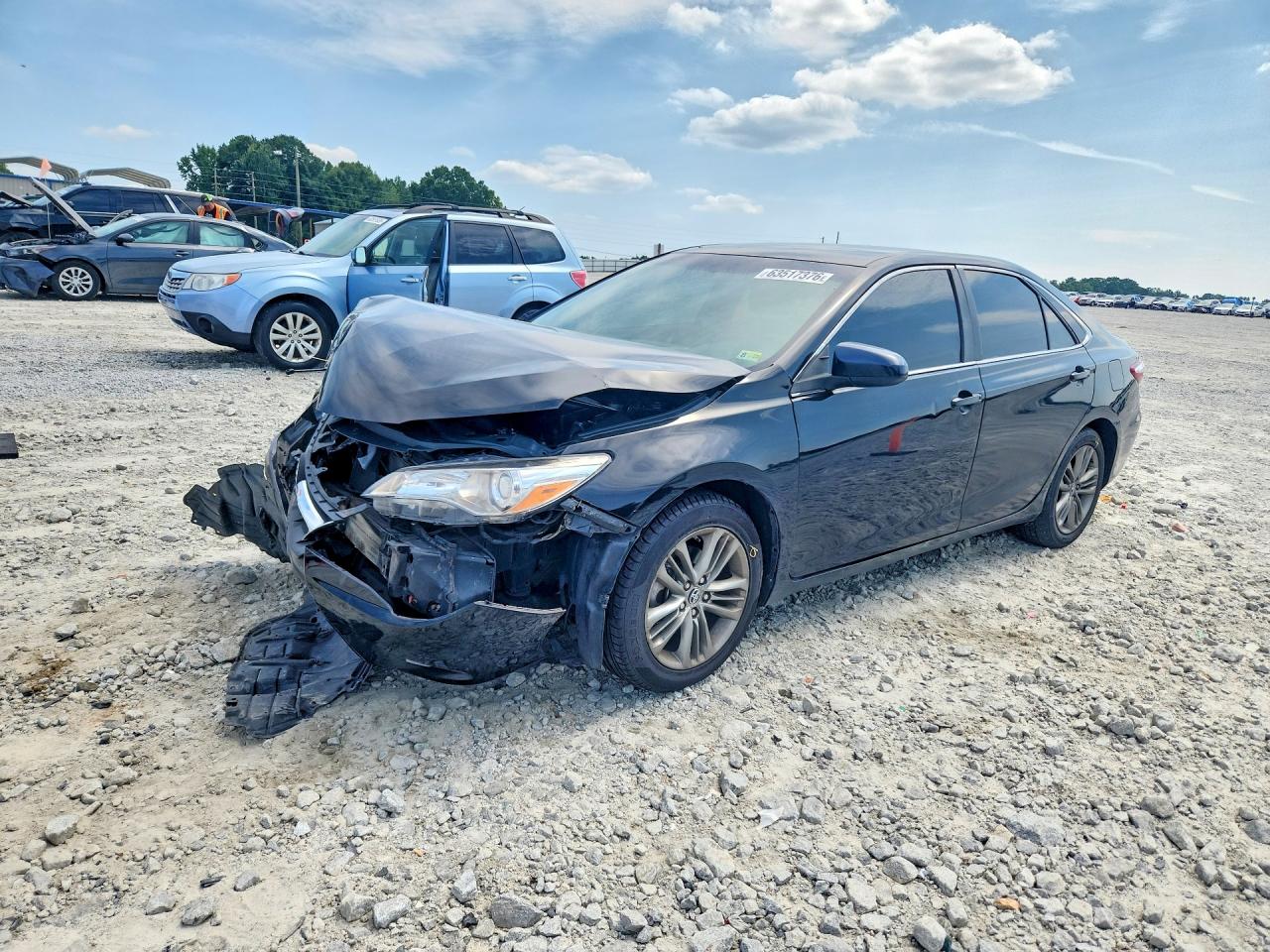 2015 TOYOTA CAMRY SE