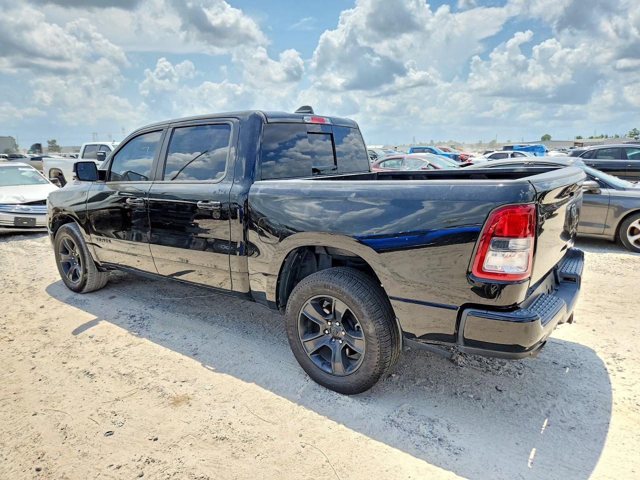 2022 RAM 1500 BIG HORN — снимка 2
