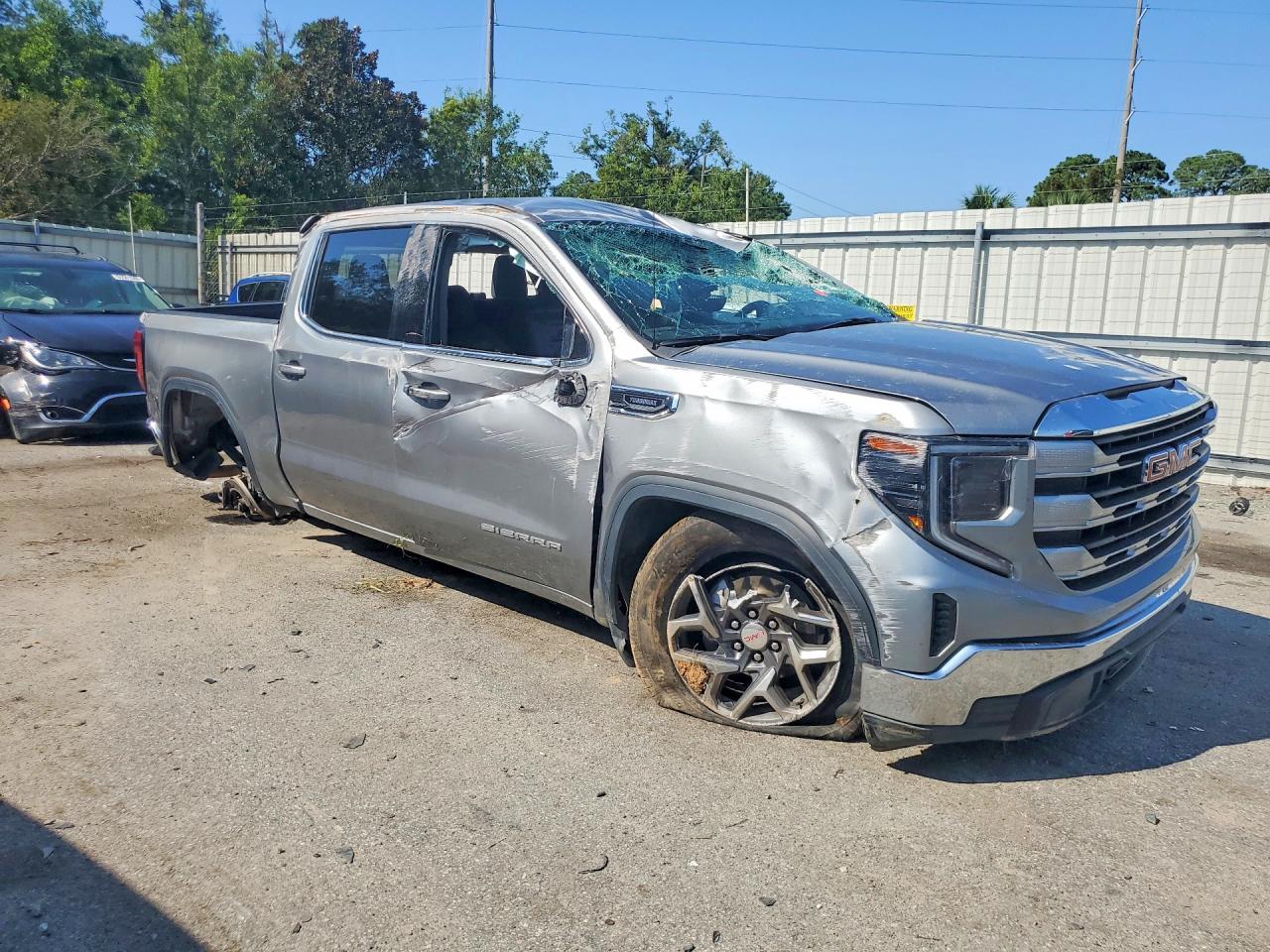 2025 GMC SIERRA C1500 SLE — снимка 4