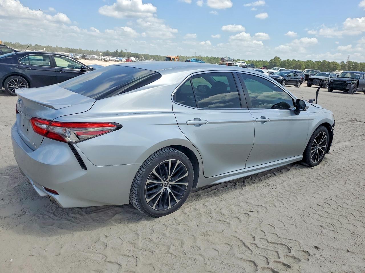 2018 TOYOTA CAMRY SE — снимка 3