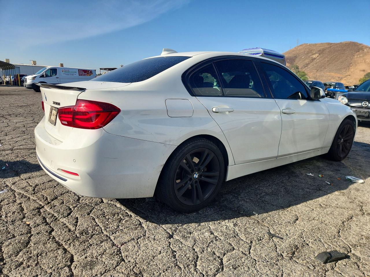 2018 BMW 330 I — снимка 3