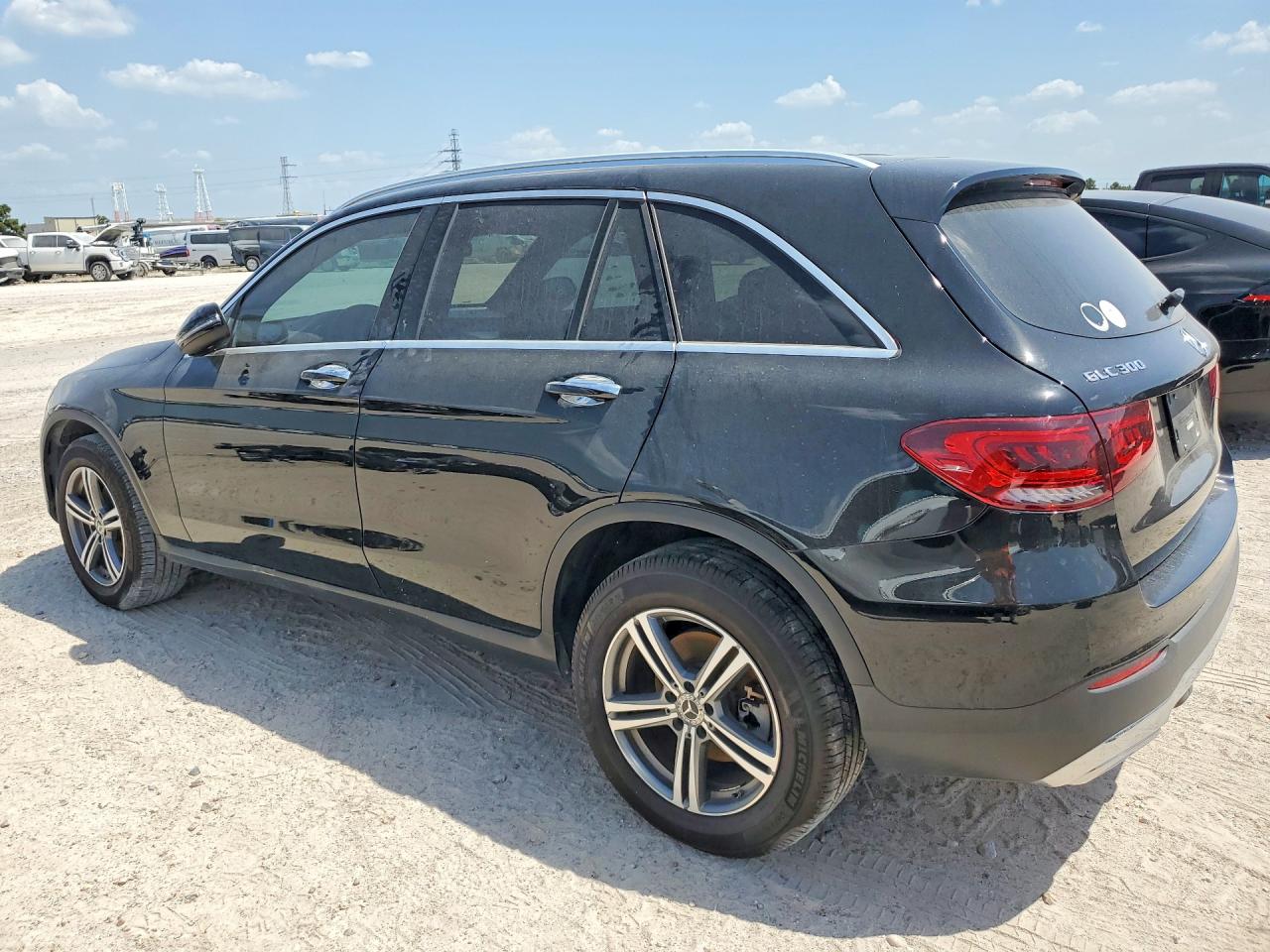 2020 MERCEDES-BENZ GLC 300 — снимка 2