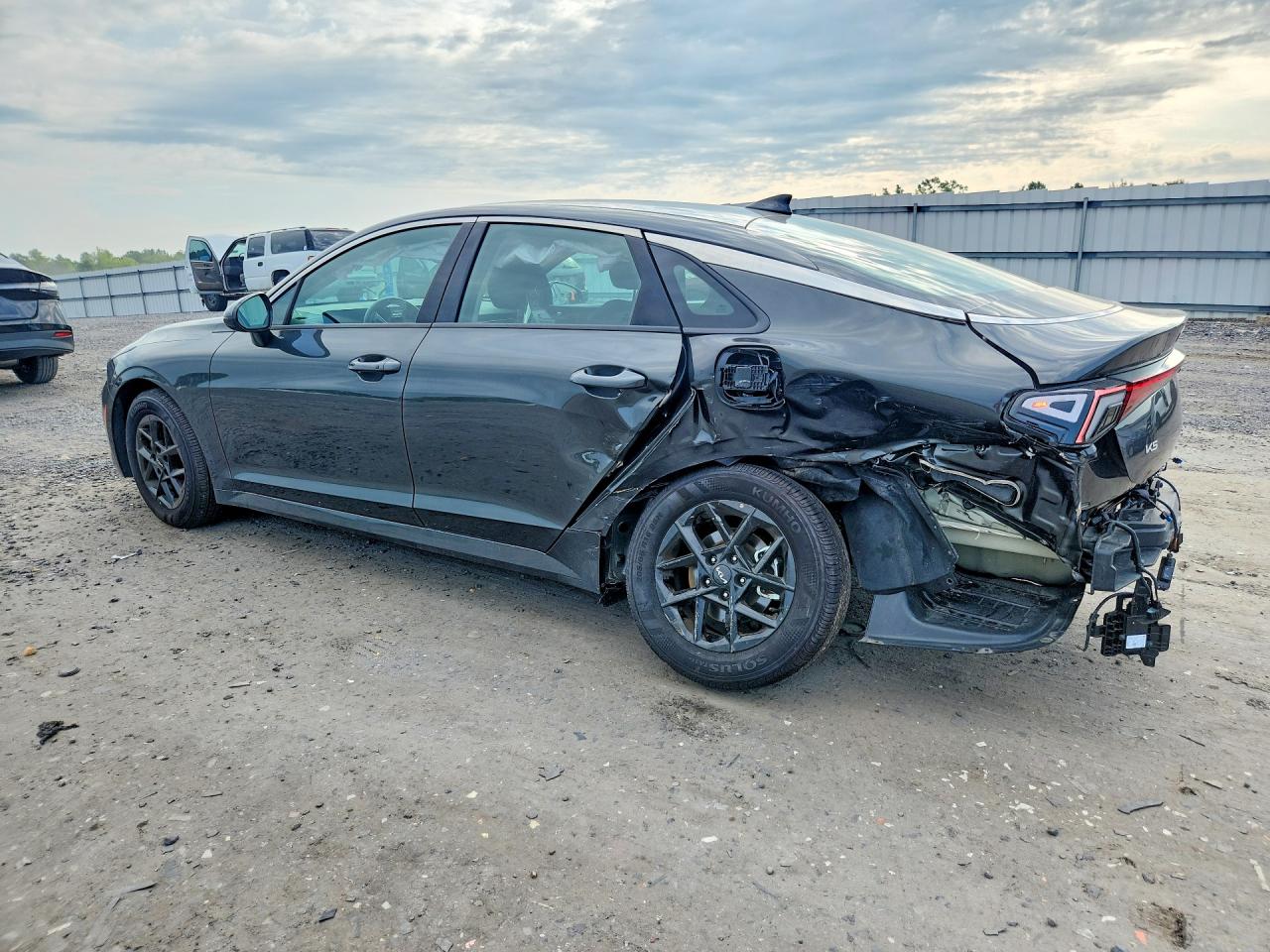 2026 KIA K5 LXS — снимка 2