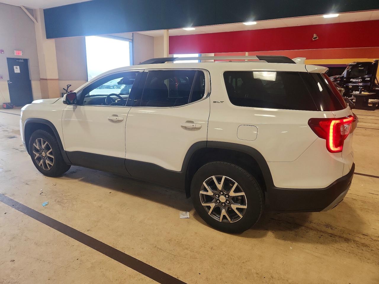 2023 GMC ACADIA SLT — снимка 2