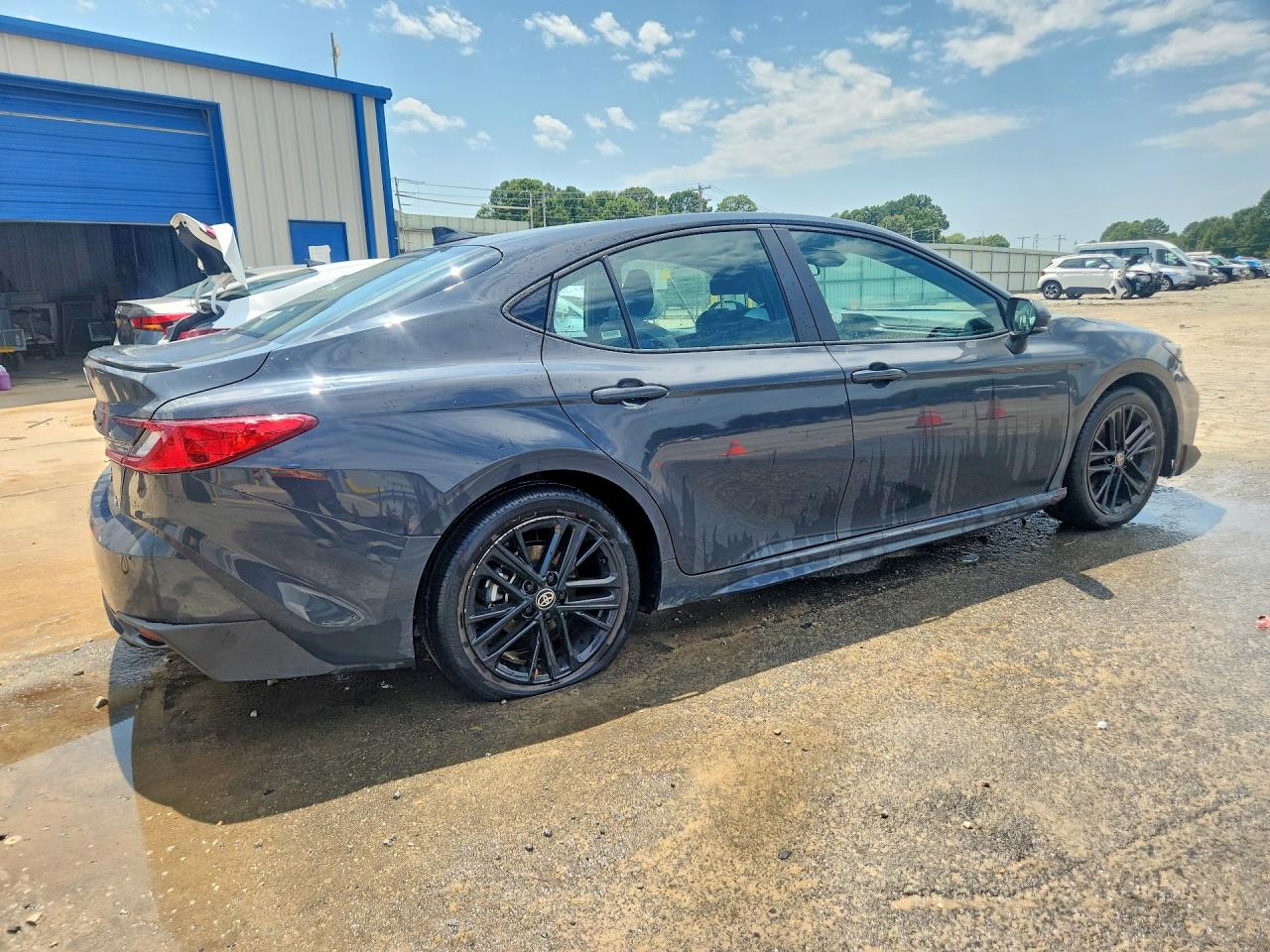 2026 TOYOTA CAMRY SE — снимка 3