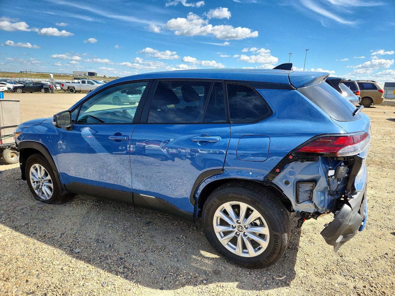 2026 TOYOTA COROLLA CROSS LE — снимка 2