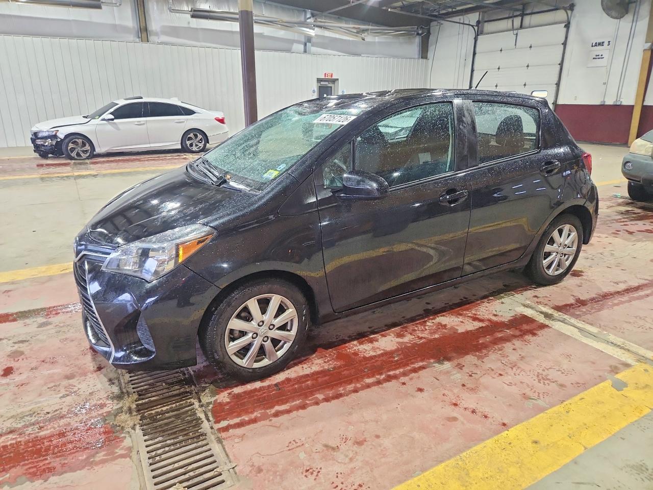 2015 TOYOTA YARIS 5-DOOR LE