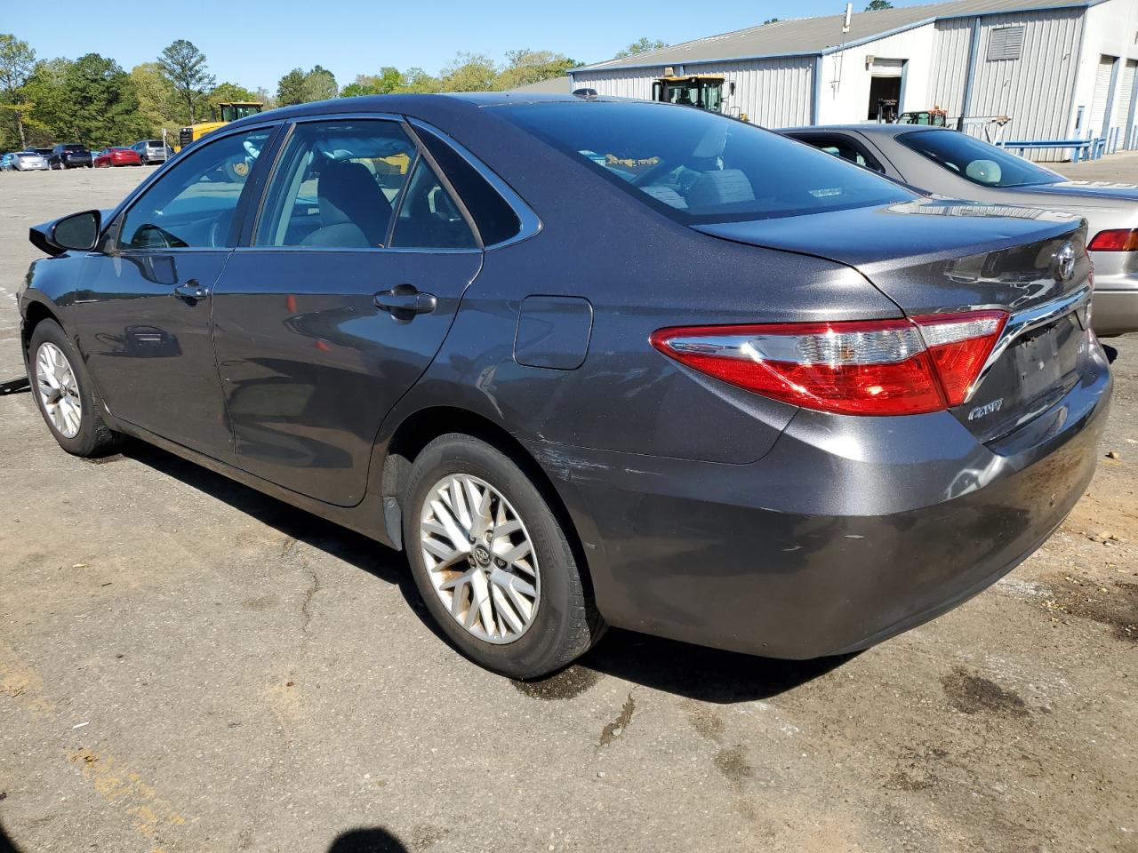 2017 TOYOTA CAMRY LE — снимка 2