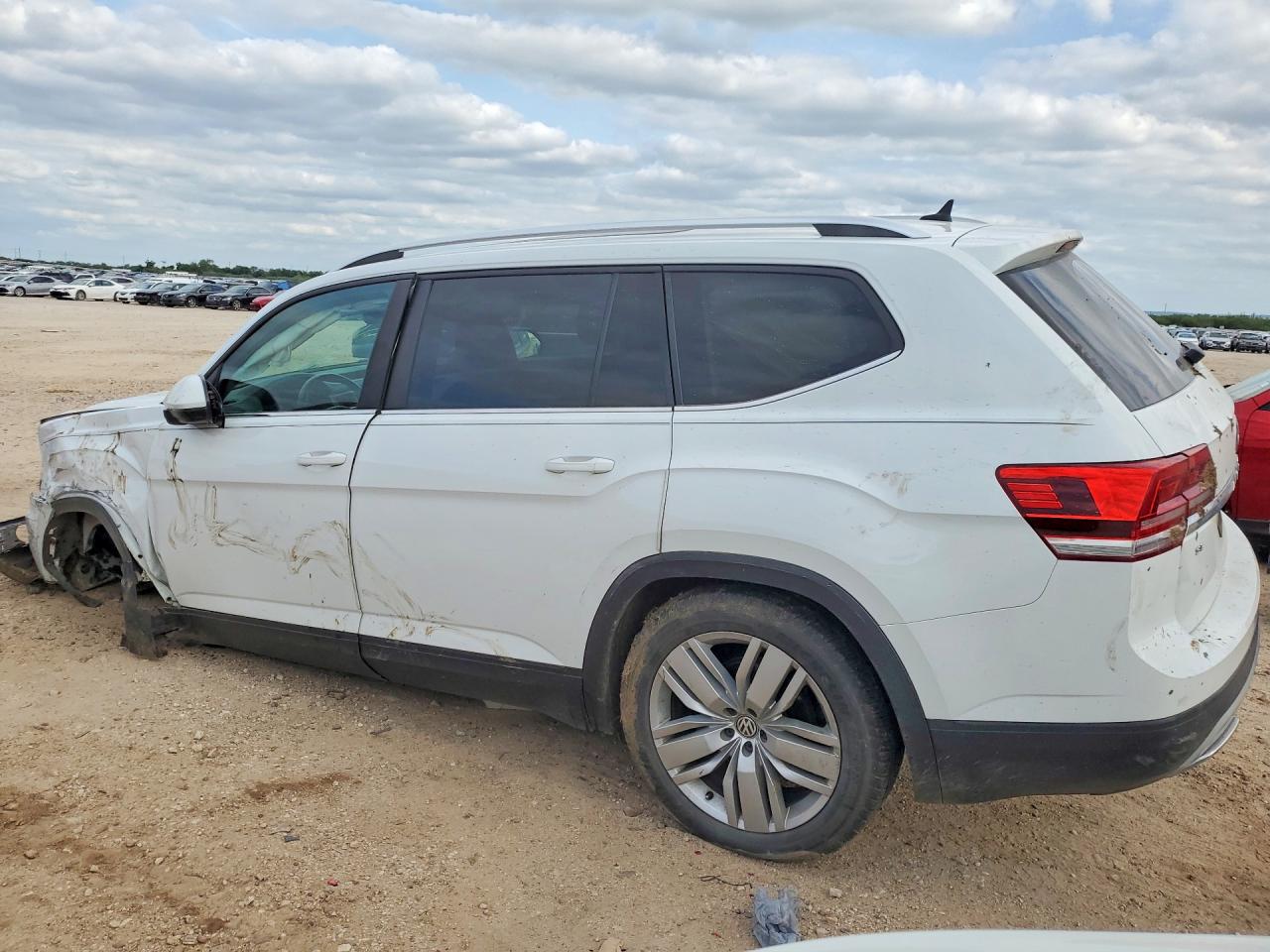 2019 VOLKSWAGEN ATLAS SE — снимка 2