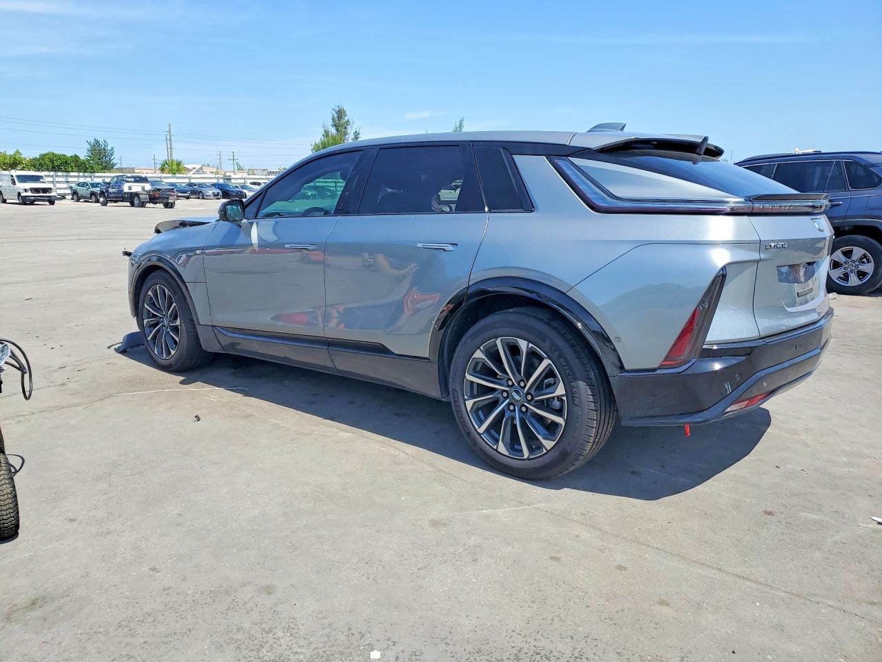2025 CADILLAC LYRIQ SPORT — снимка 2