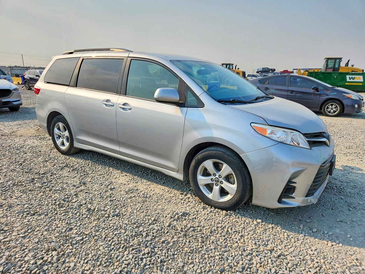 2019 TOYOTA SIENNA LE — снимка 4