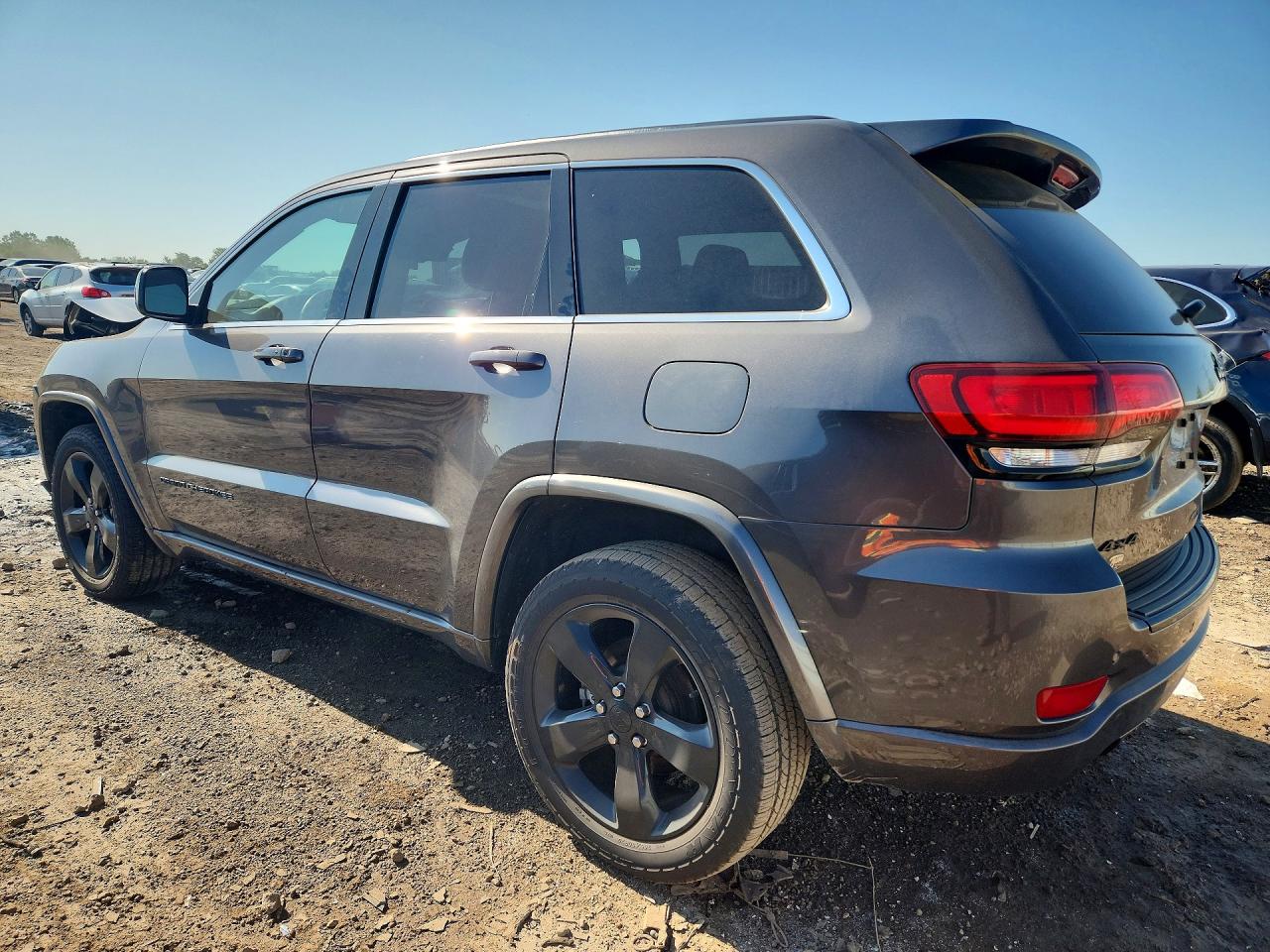 2015 JEEP GRAND CHEROKEE LAREDO — снимка 2