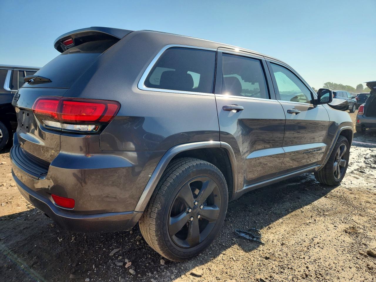 2015 JEEP GRAND CHEROKEE LAREDO — снимка 3