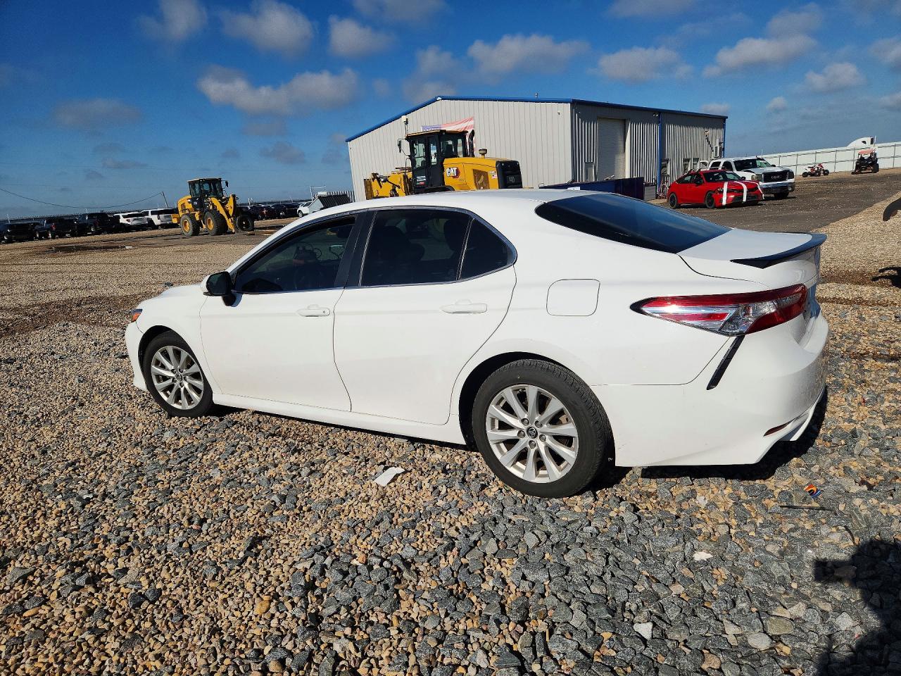2018 TOYOTA CAMRY LE — снимка 2