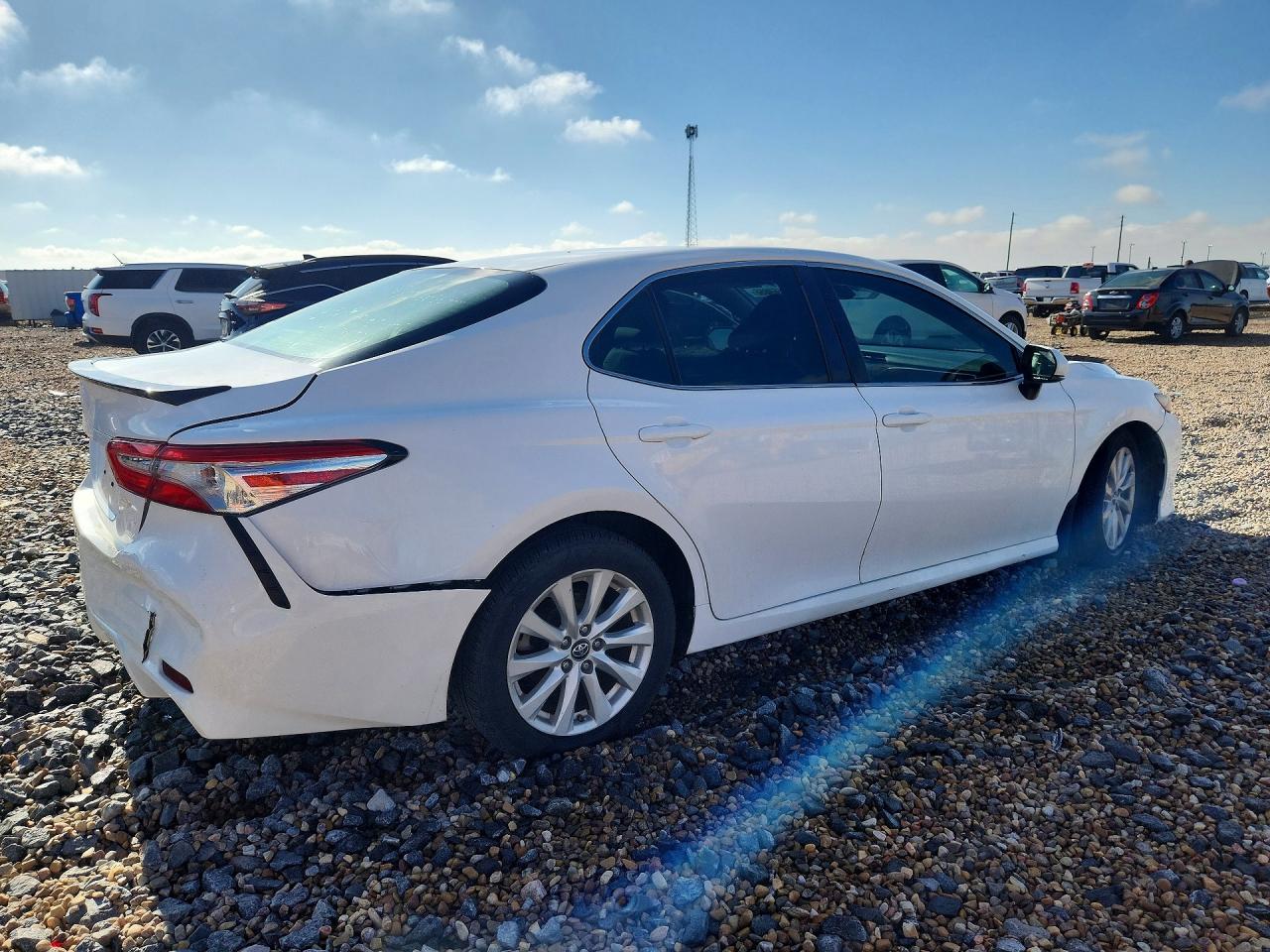2018 TOYOTA CAMRY LE — снимка 3