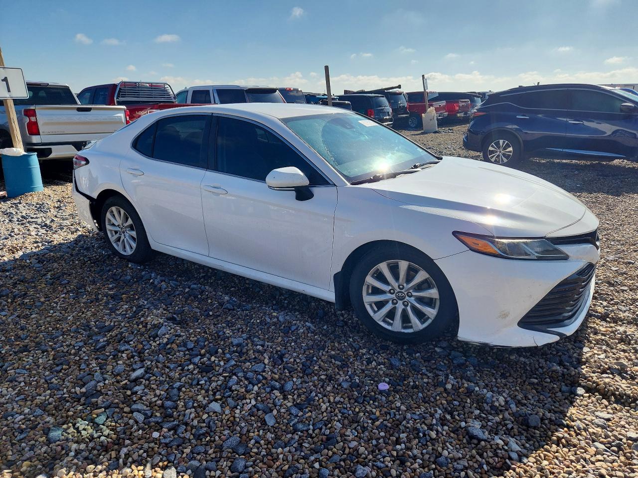 2018 TOYOTA CAMRY LE — снимка 4
