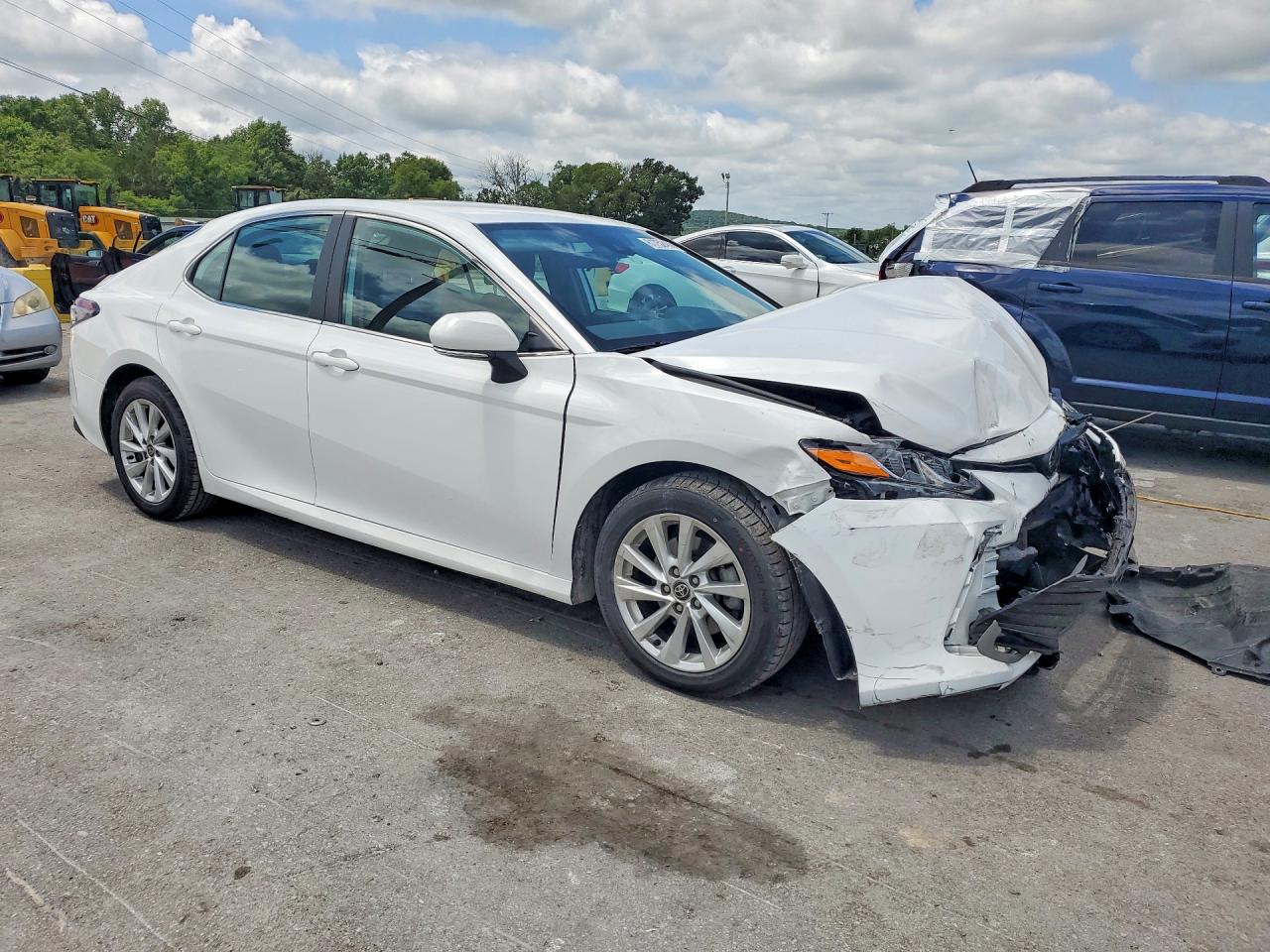 2023 TOYOTA CAMRY LE — снимка 4