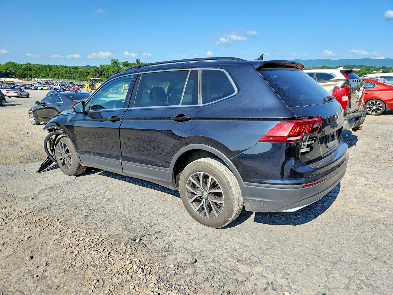 2019 VOLKSWAGEN TIGUAN SE — снимка 2
