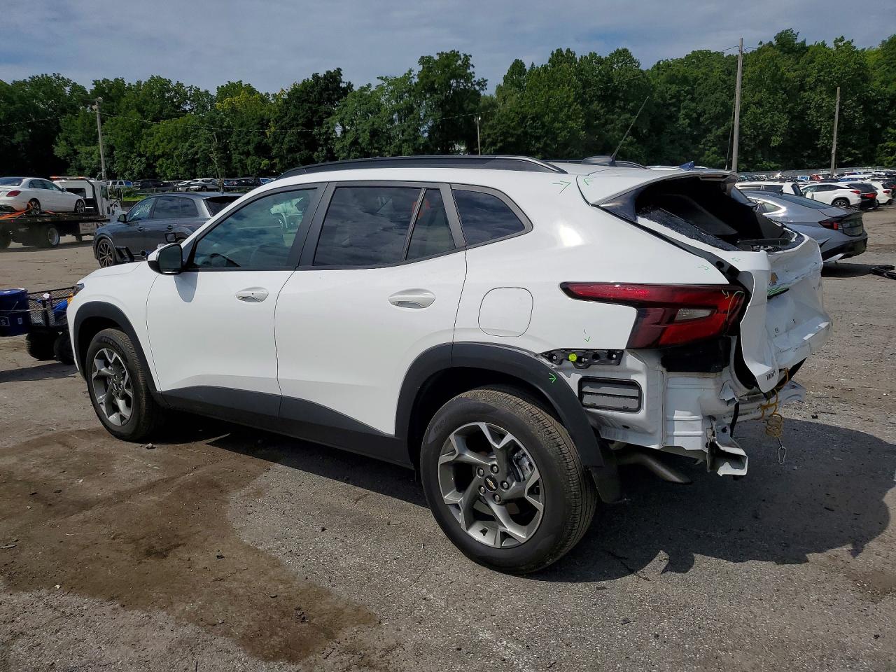 2025 CHEVROLET TRAX 1LT — снимка 2