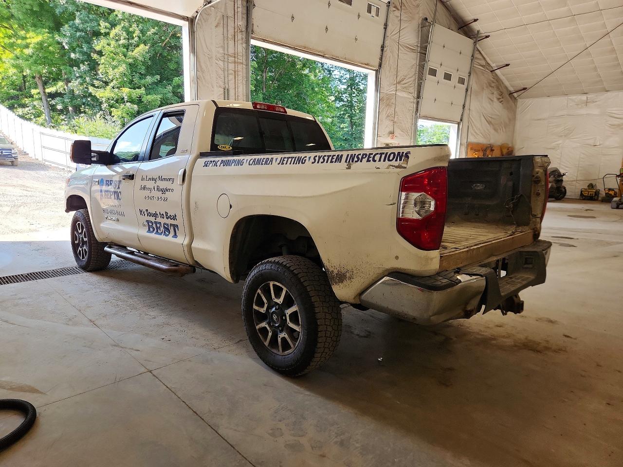 2017 TOYOTA TUNDRA SR5 — снимка 2