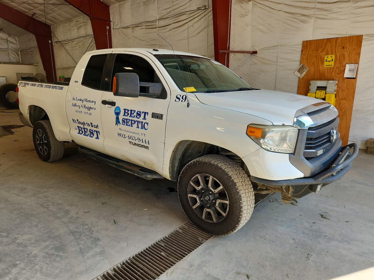 2017 TOYOTA TUNDRA SR5 — снимка 4