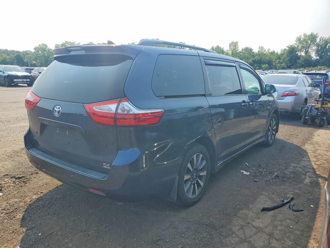 2018 TOYOTA SIENNA XLE 7-PASSENGER — снимка 3