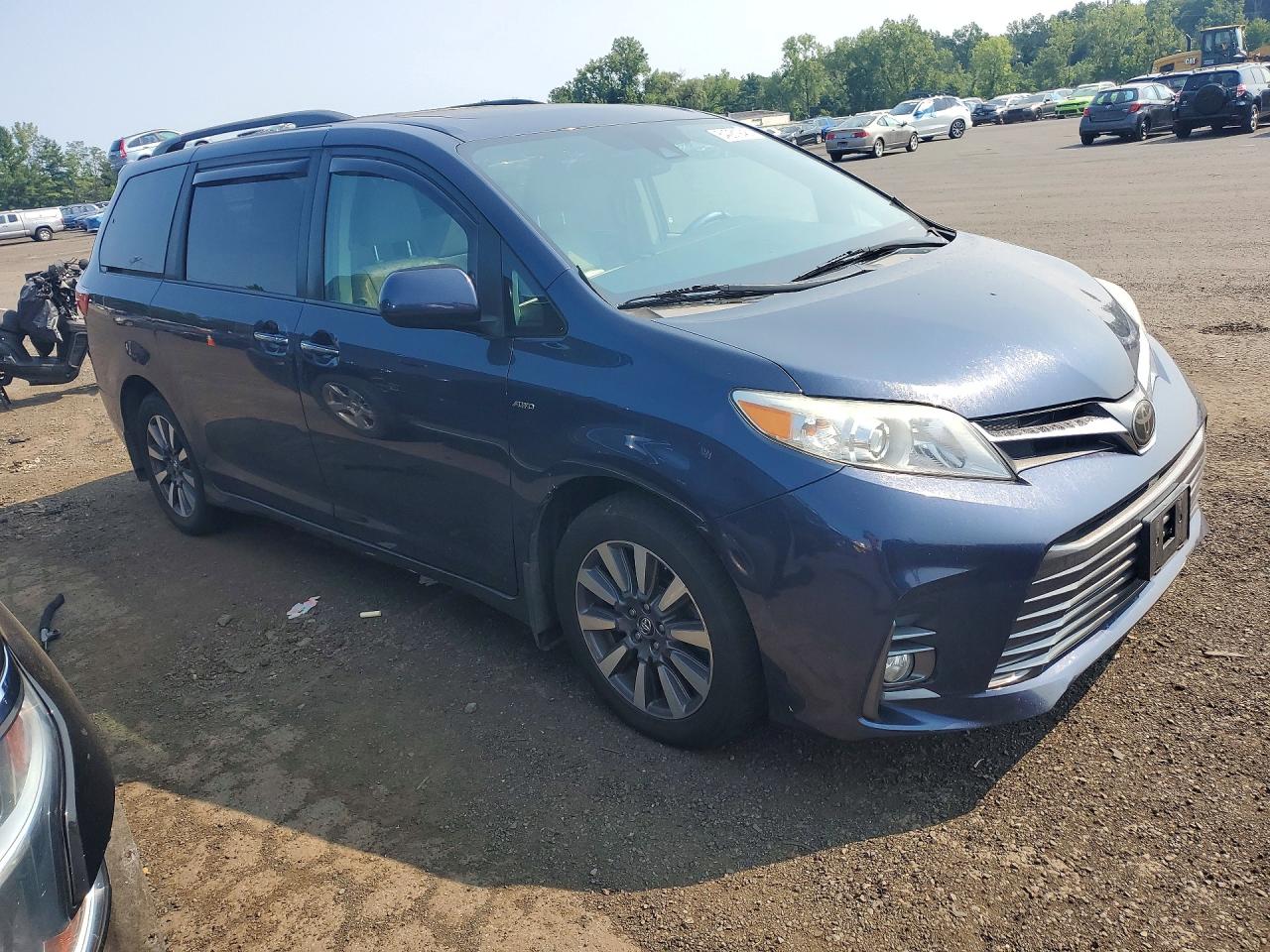 2018 TOYOTA SIENNA XLE 7-PASSENGER — снимка 4