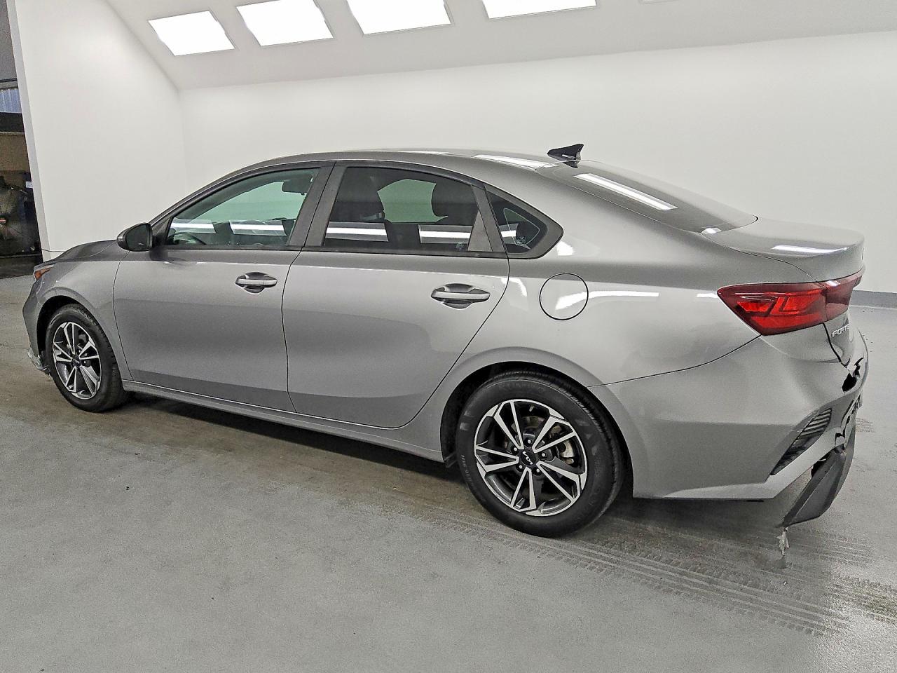 2023 KIA FORTE LXS — снимка 2
