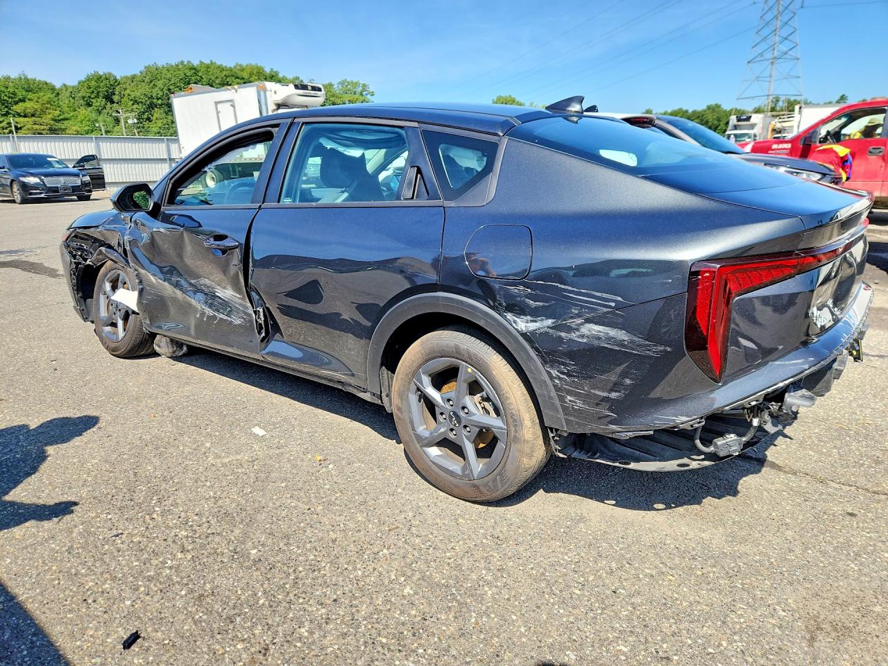 2026 KIA K4 LXS — снимка 2
