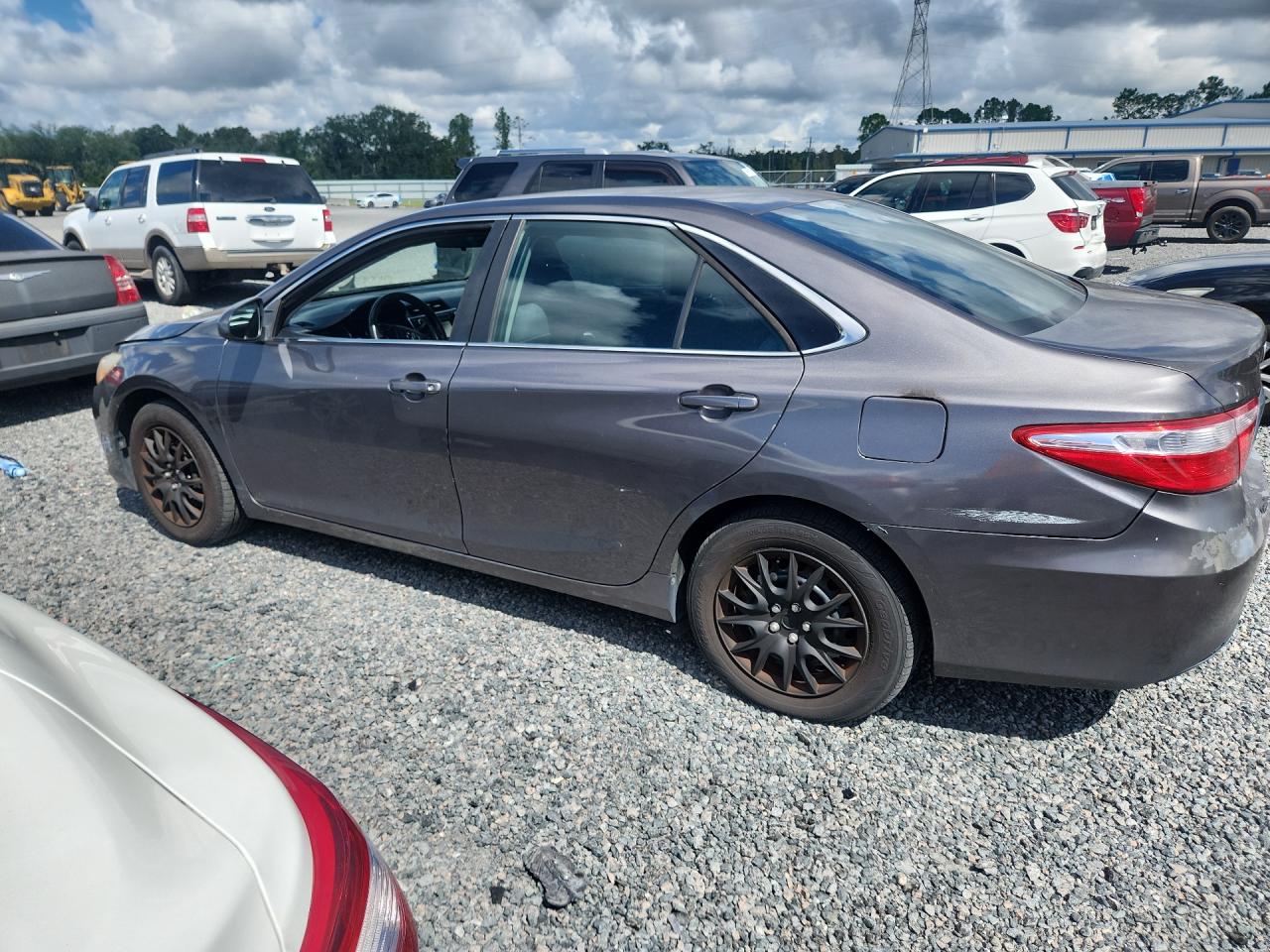 2016 TOYOTA CAMRY LE — снимка 2