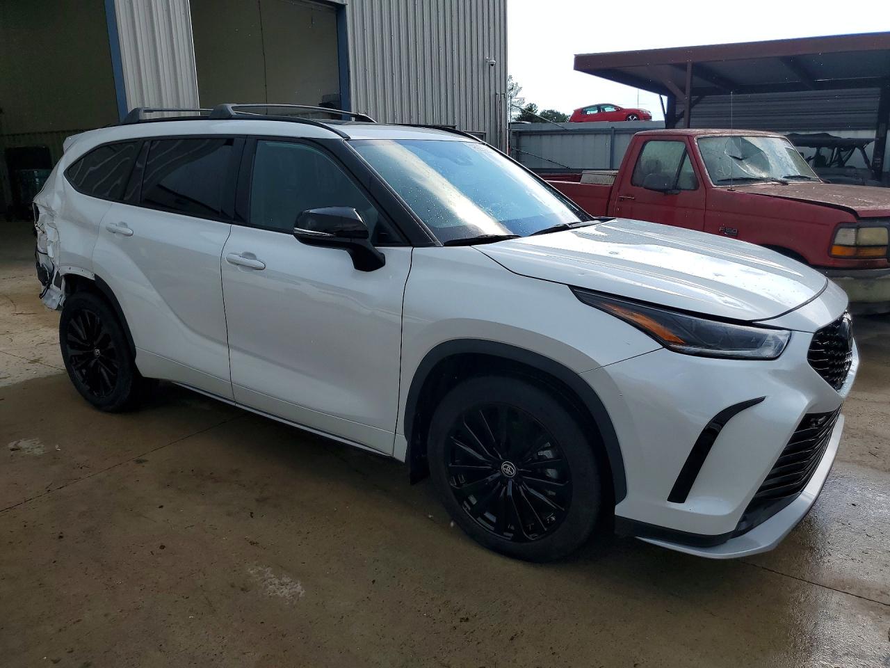 2024 TOYOTA HIGHLANDER XSE — снимка 4