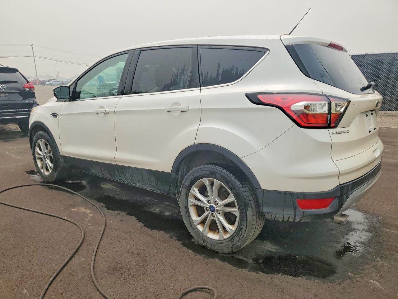 2017 FORD ESCAPE SE — снимка 2