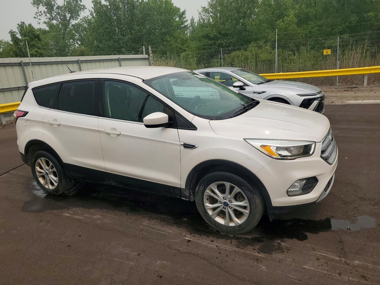 2017 FORD ESCAPE SE — снимка 4
