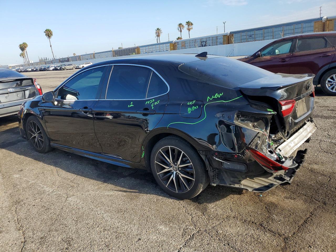 2023 TOYOTA CAMRY SE — снимка 2