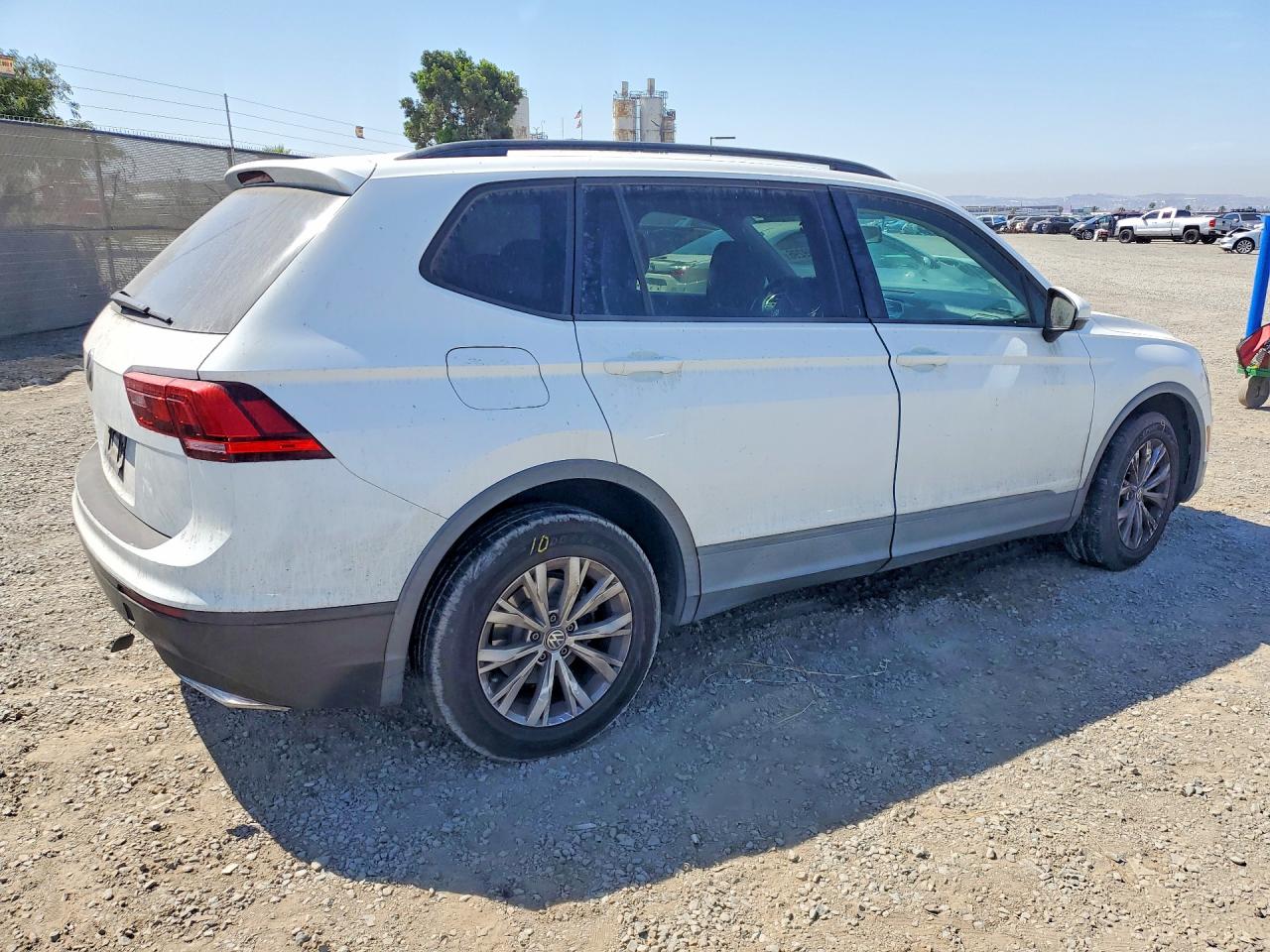 2019 VOLKSWAGEN TIGUAN S — снимка 3