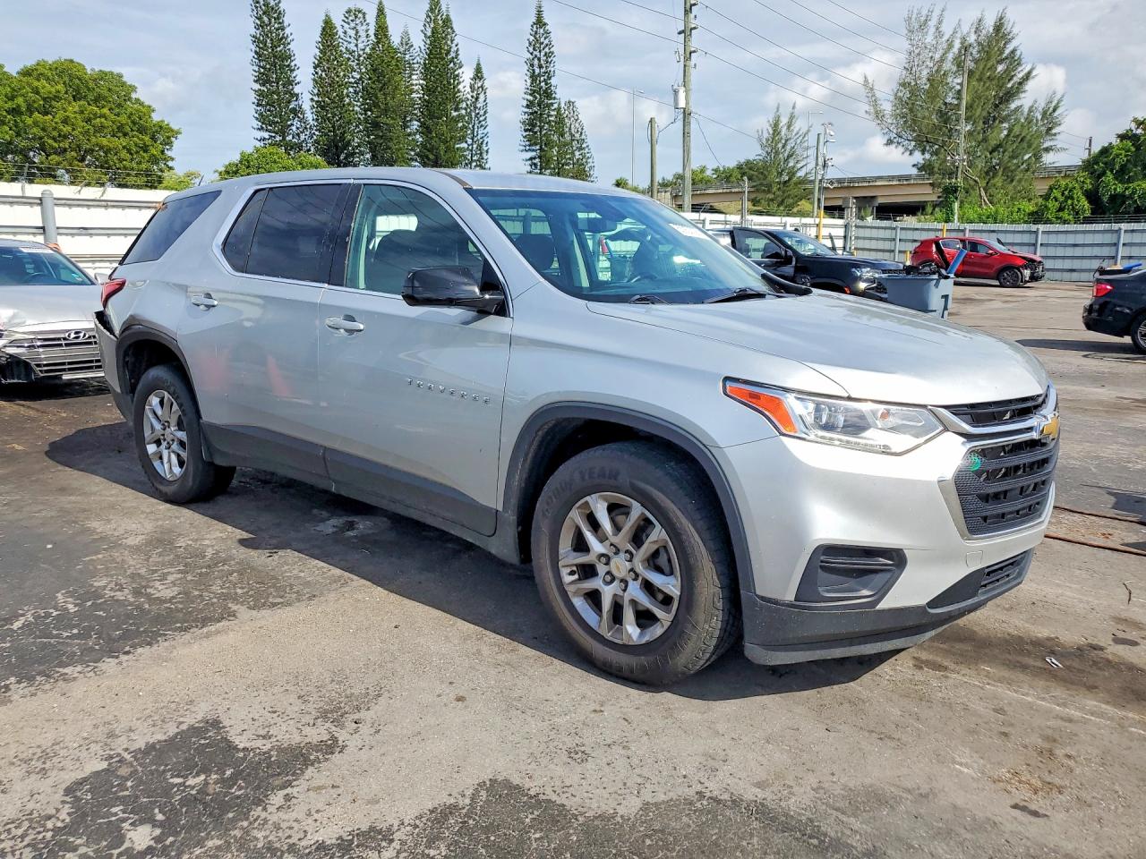 2020 CHEVROLET TRAVERSE LS — снимка 4